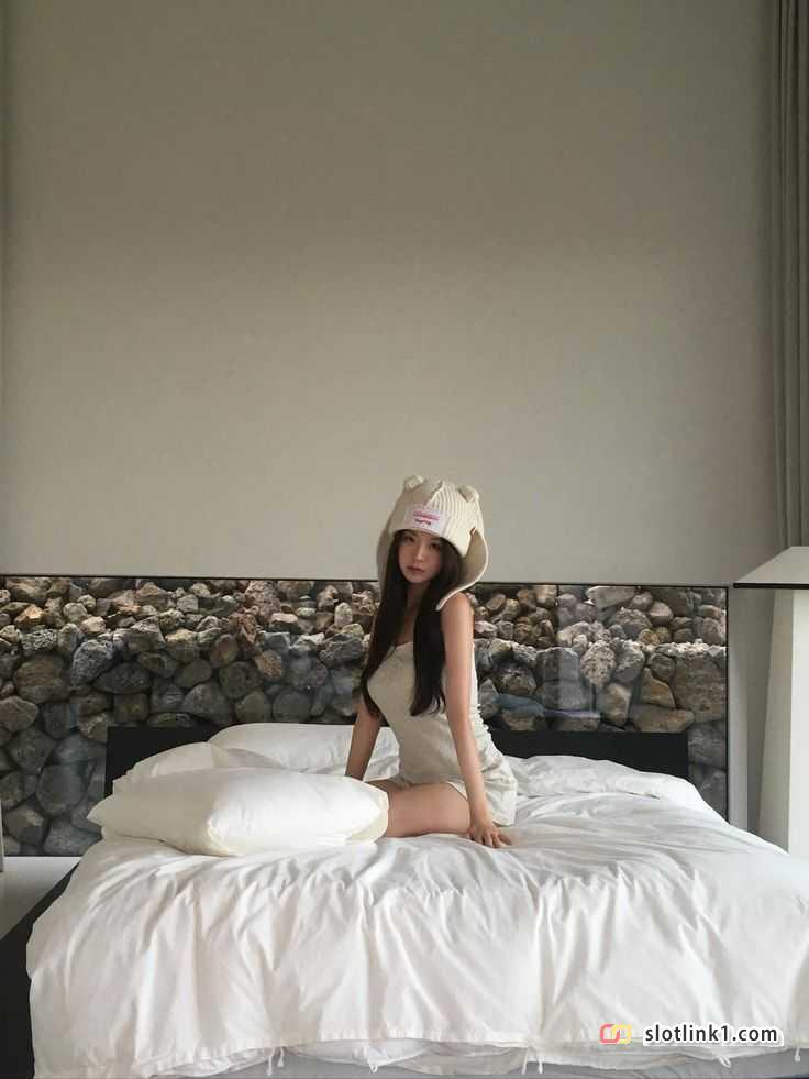 1777883122_0.jpg